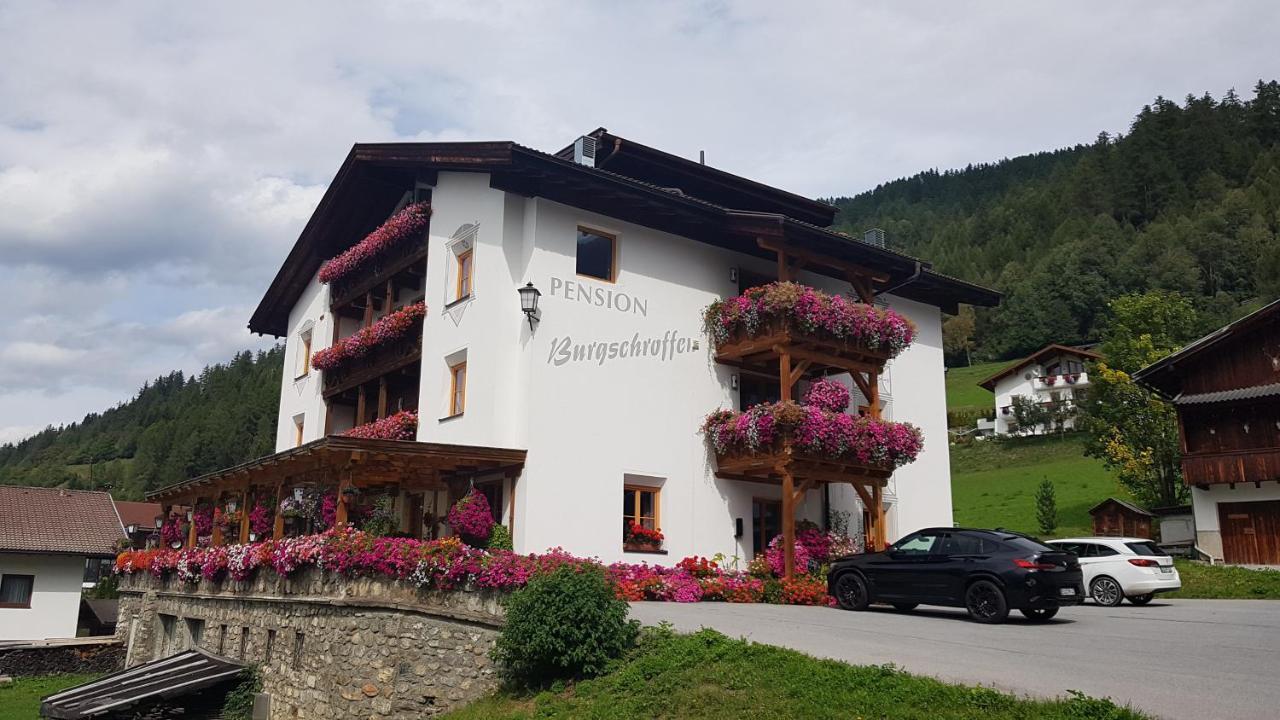 Pension Burgschroffen Fendels Buitenkant foto